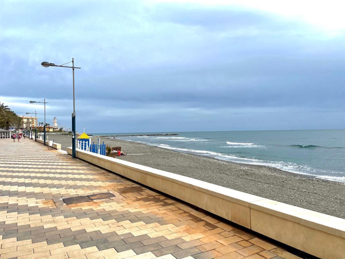Modern Apartment Steps From The Beach Torrox Exteriör bild