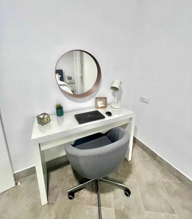 Modern Apartment Steps From The Beach Torrox Exteriör bild