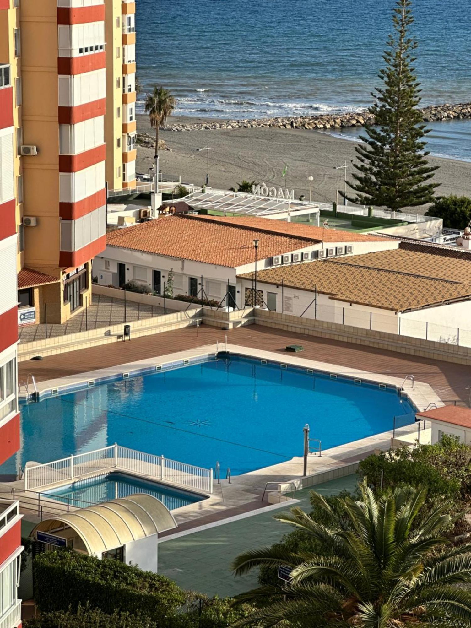 Modern Apartment Steps From The Beach Torrox Exteriör bild